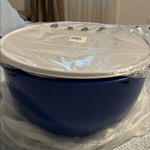 Tupperware Bowl with Lid